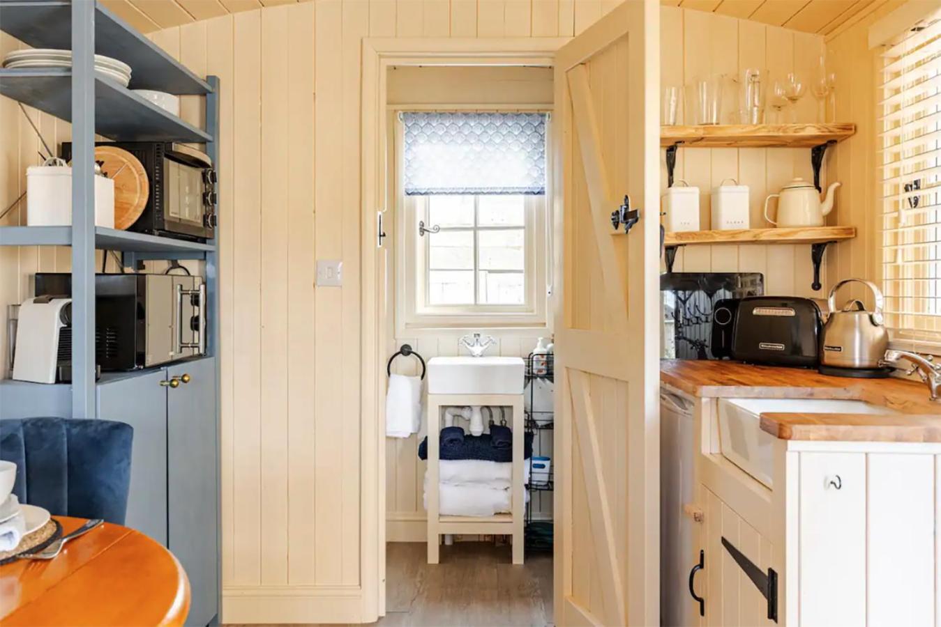 Shepherd'S Hut, Bath Eksteriør bilde