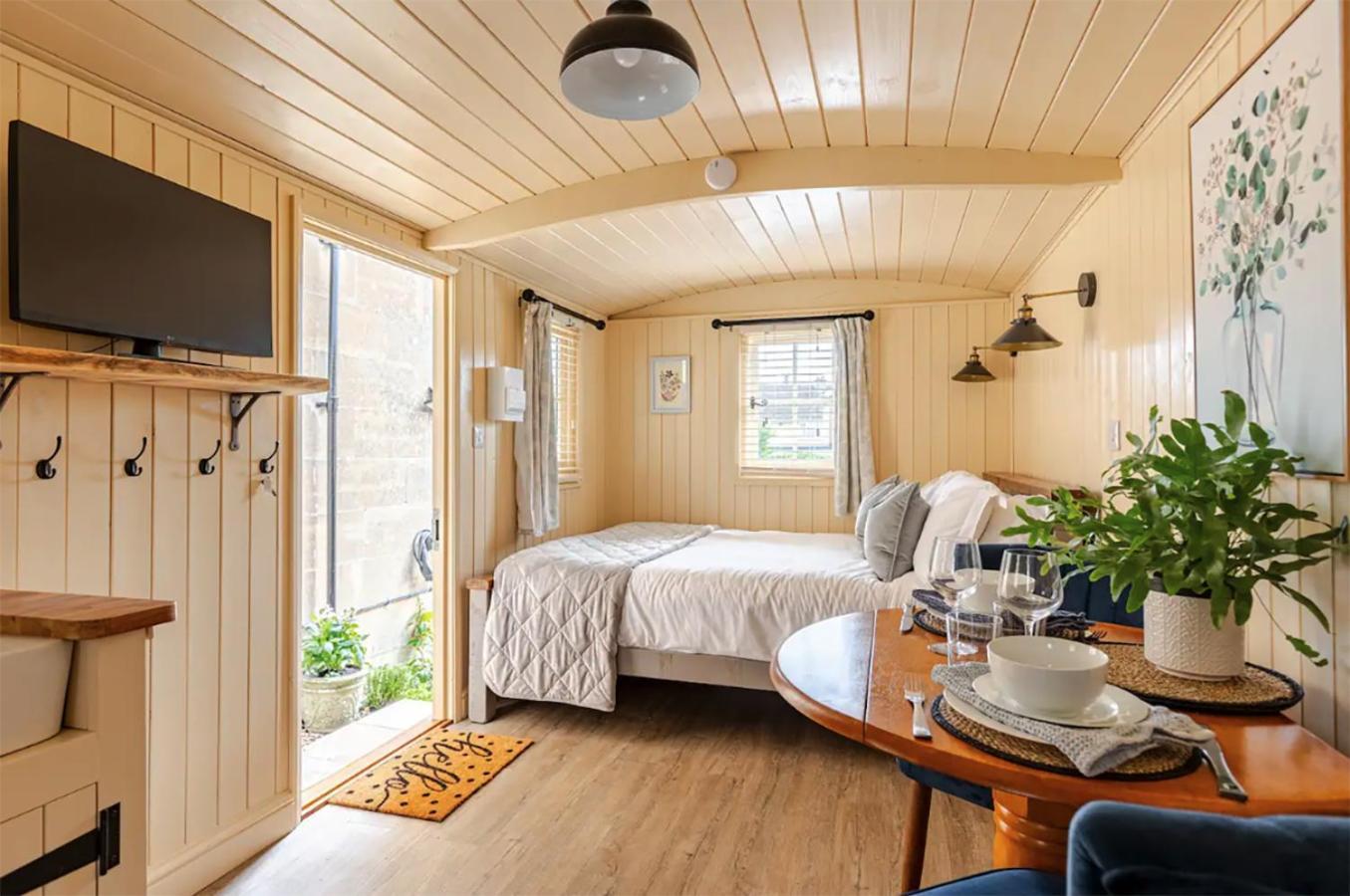 Shepherd'S Hut, Bath Eksteriør bilde